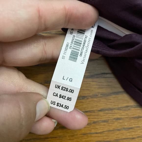 Victoria’s Secret NWT Bra size L - Picture 3 of 4